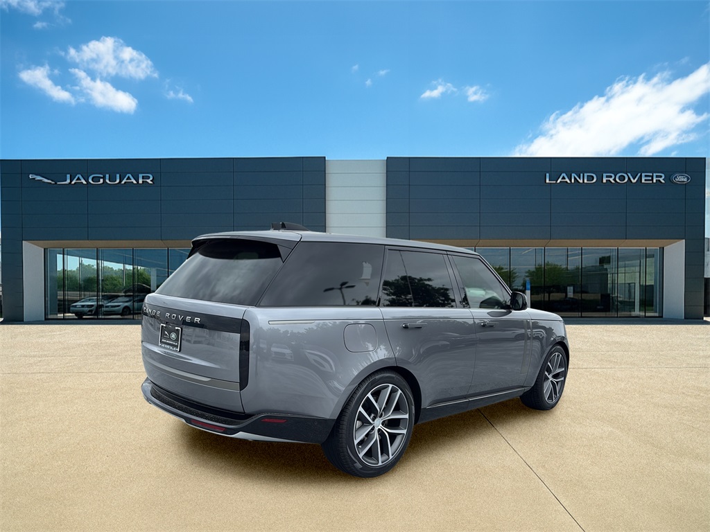 2025 Land Rover Range Rover SE photo 2