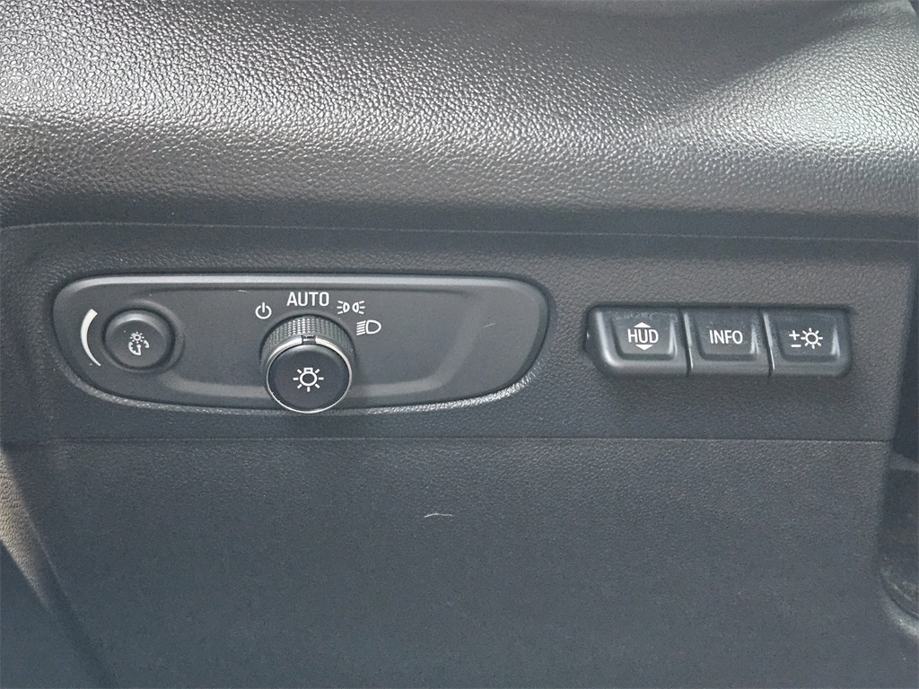 2022 Buick Envision Essence photo 16