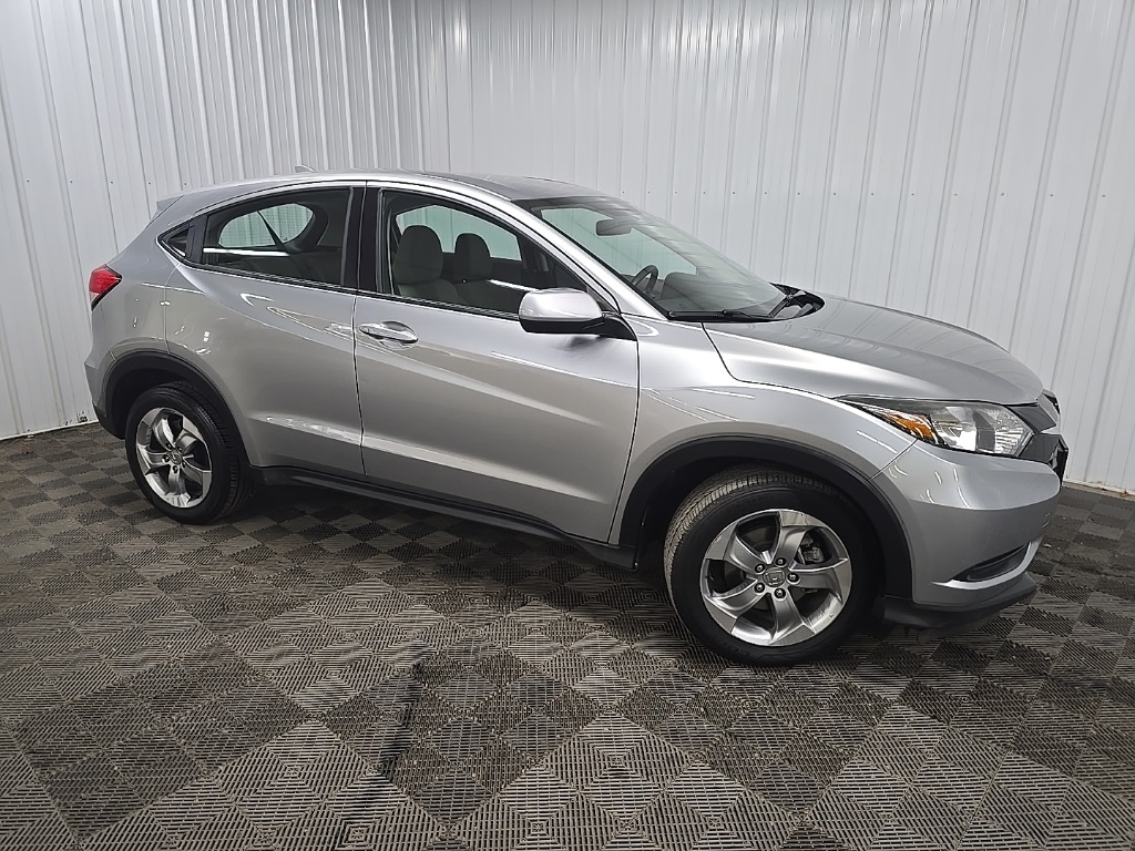 2017 Honda HR-V LX's photo