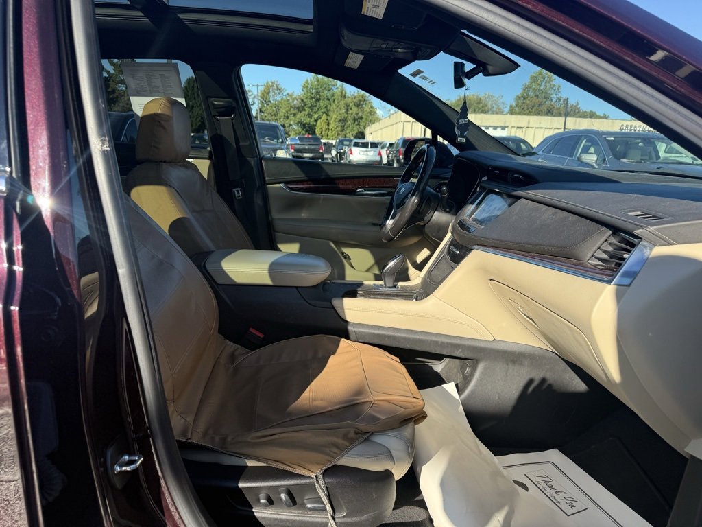 2018 Cadillac XT5 Luxury photo 10
