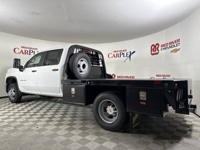 2025 Chevrolet Silverado 3500HD Work Truck photo 4