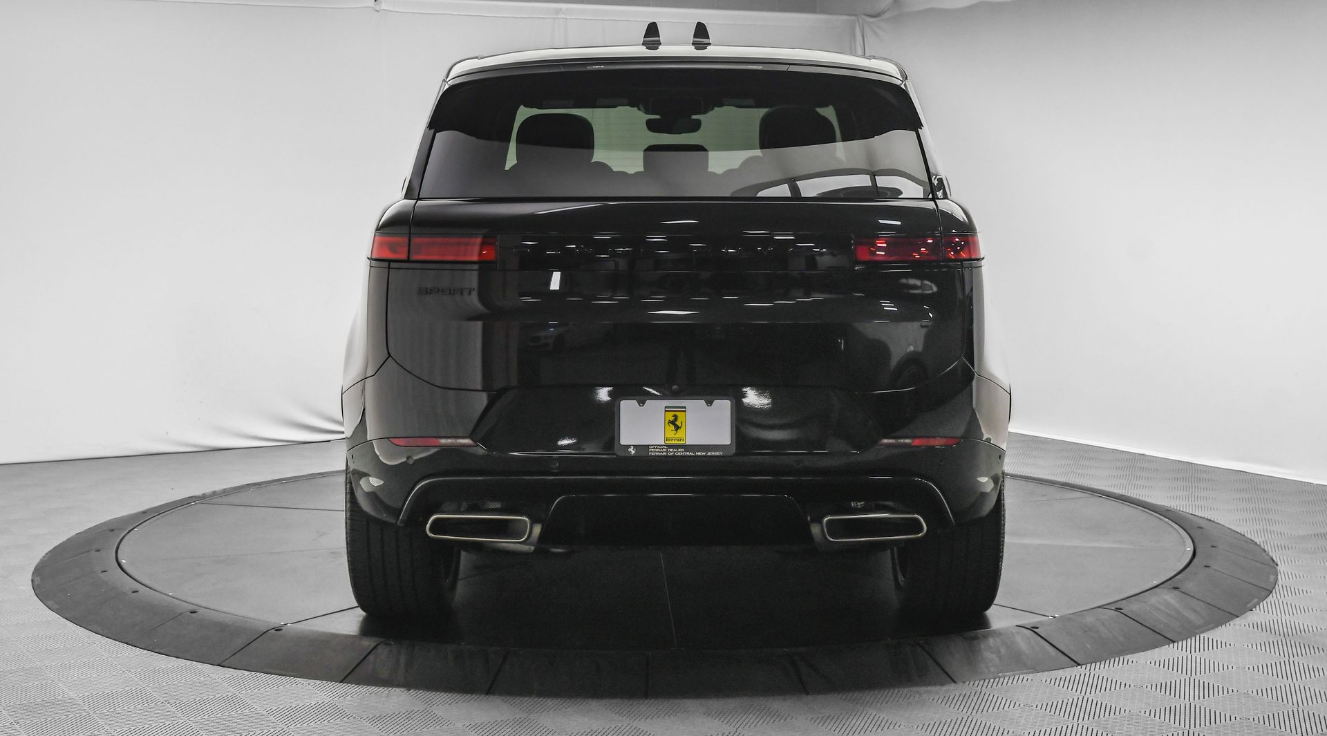 2025 Land Rover Range Rover Sport SE photo 4