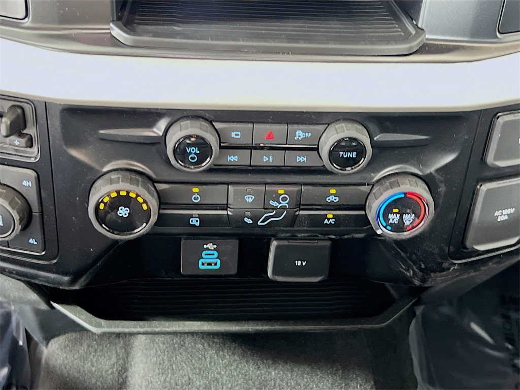 2025 Ford F-350 XL photo 9
