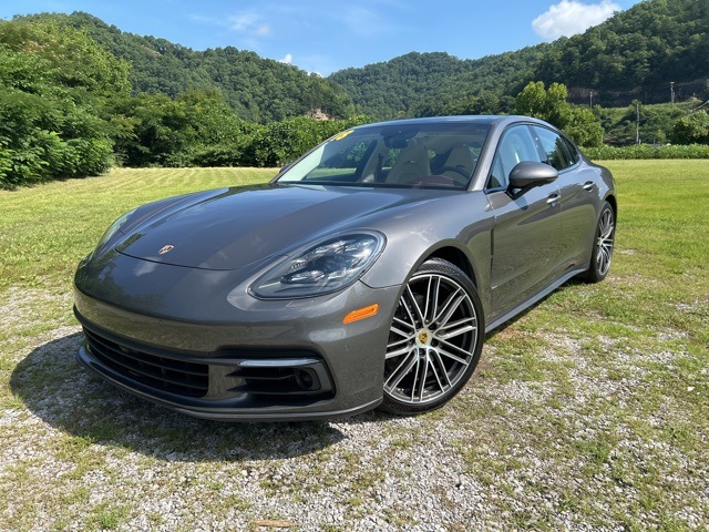 2018 Porsche Panamera 4S photo 3