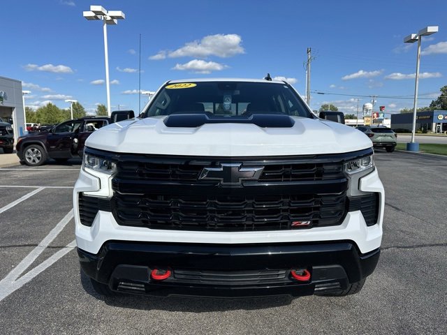 2022 Chevrolet Silverado 1500 LT Trail Boss photo 3