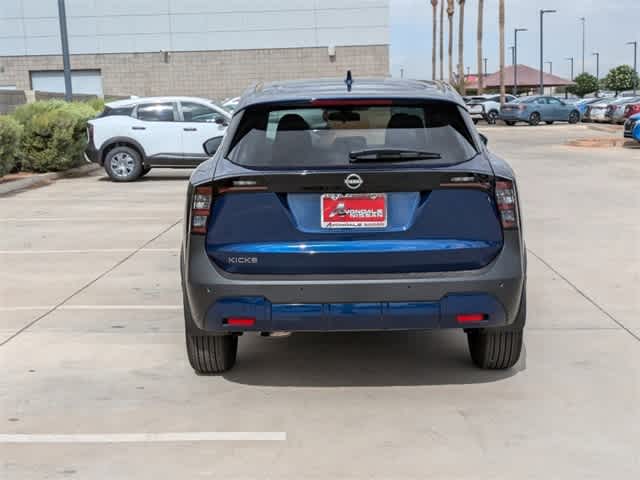 2025 Nissan Kicks SV photo 4