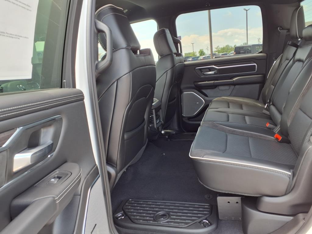 2025 Ram 1500 Laramie photo 4