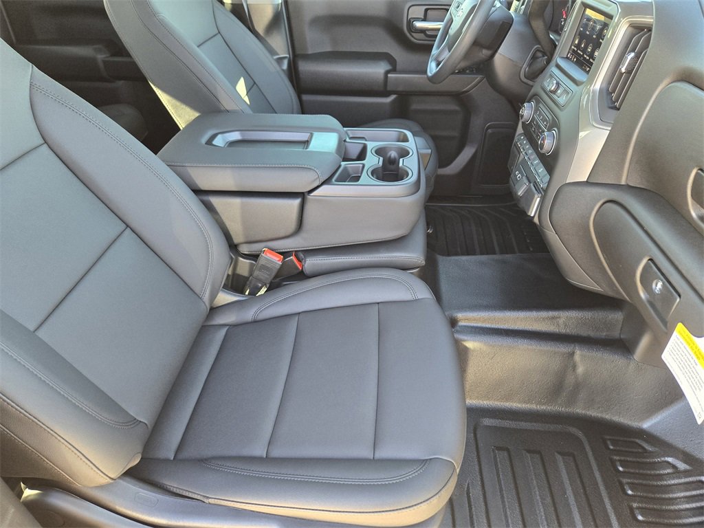 2026 Chevrolet Silverado Work Truck photo 4