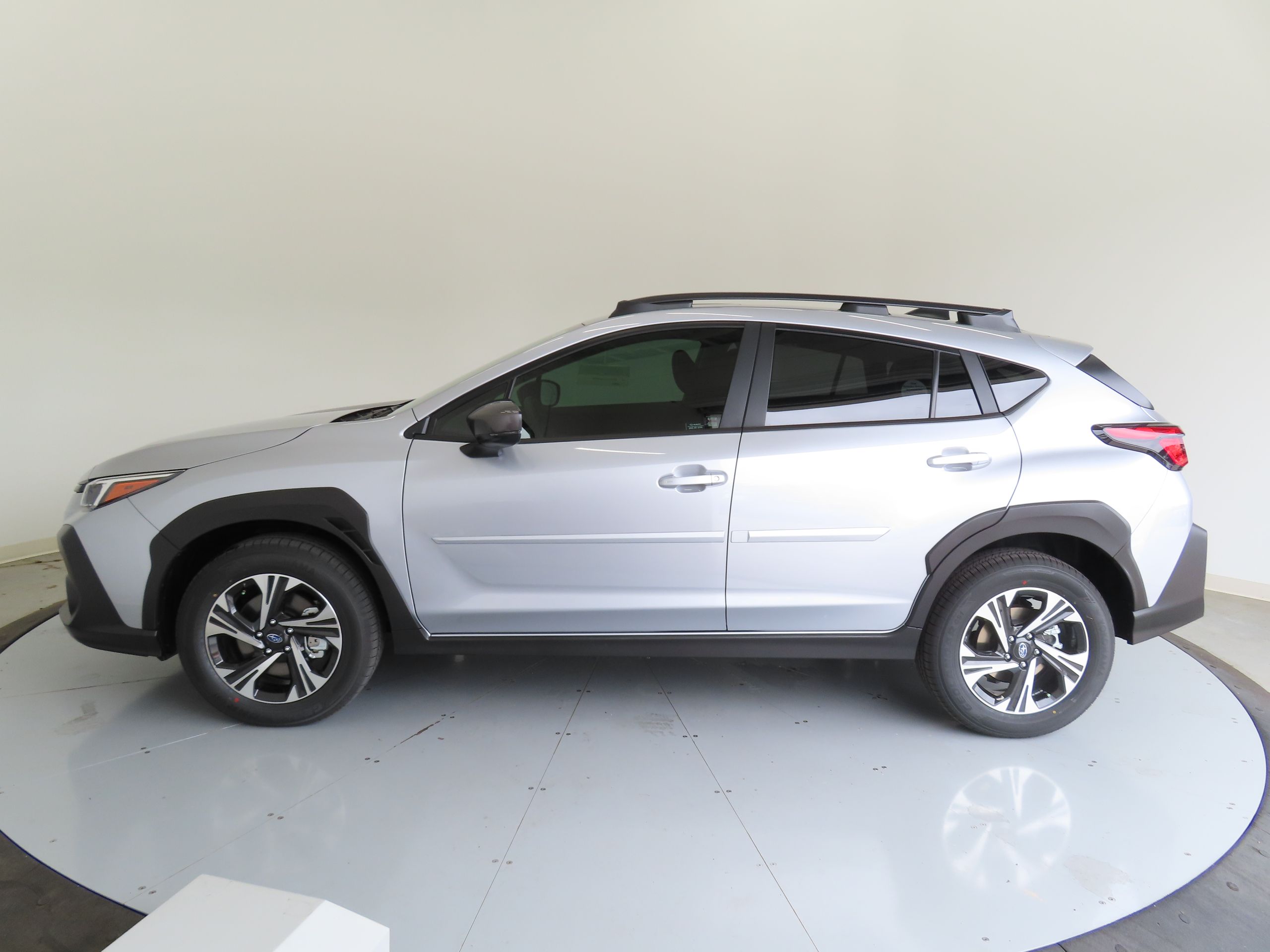 2025 Subaru Crosstrek Premium photo 6