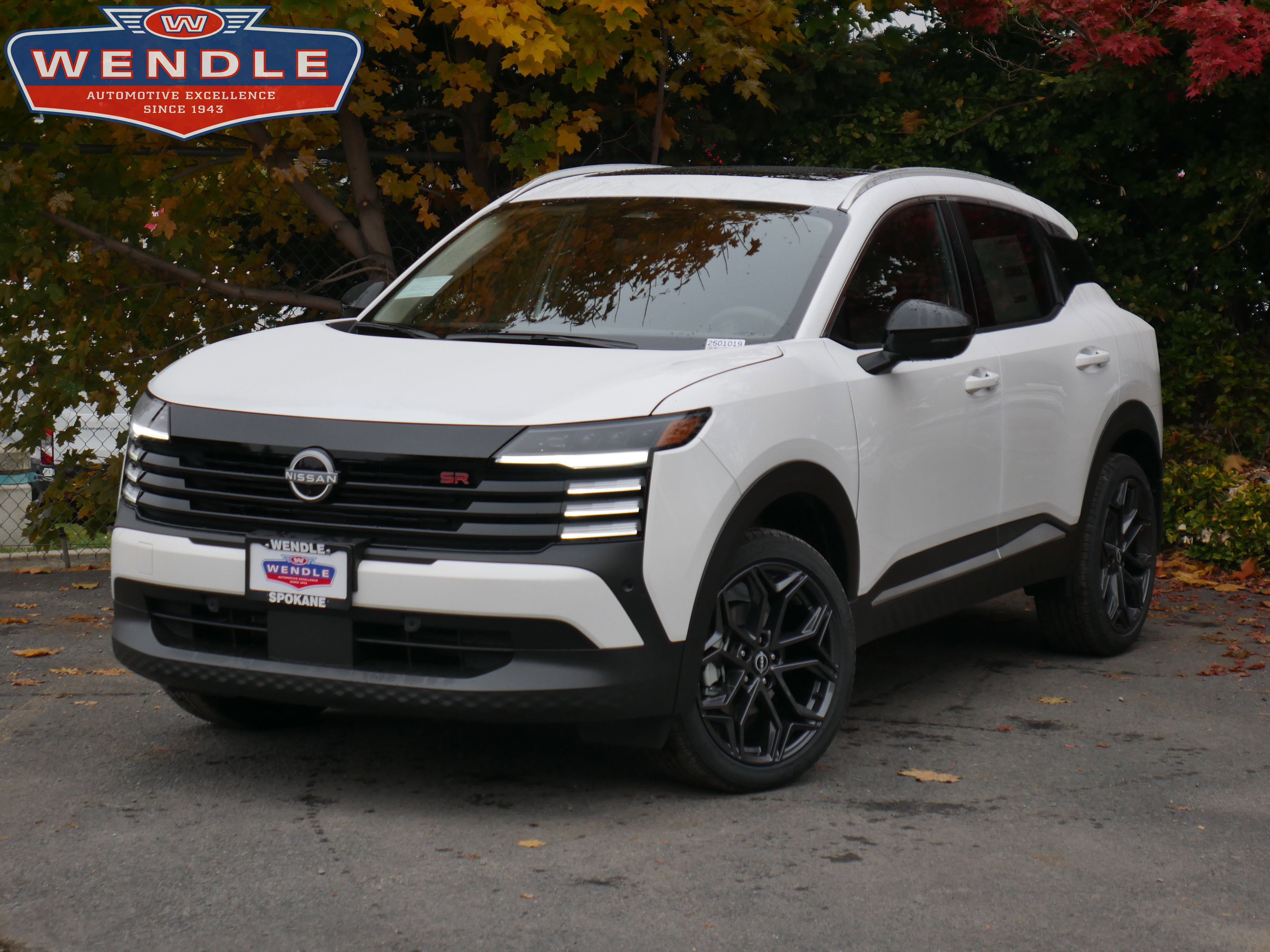 2026 Nissan KICKS SR AWD's photo