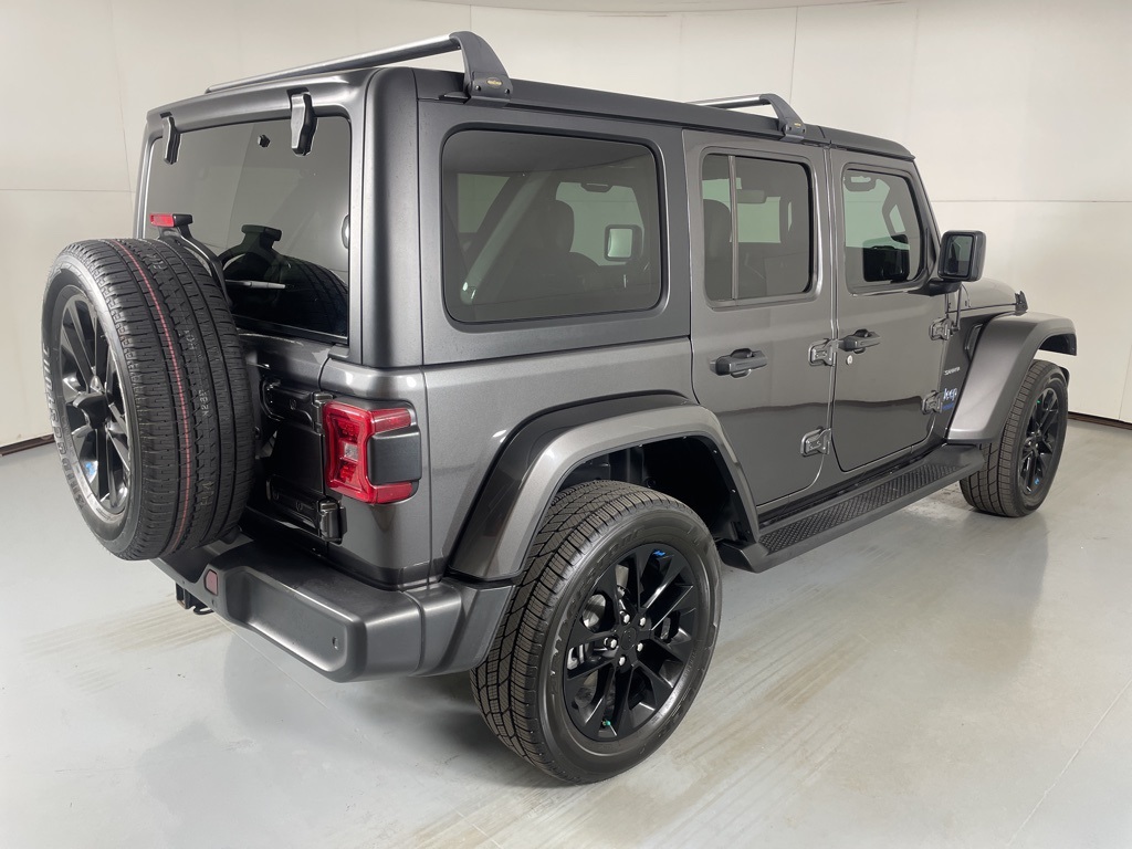 2022 Jeep Wrangler Unlimited Sahara 4xe photo 8