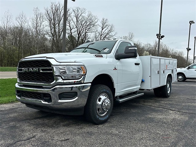 2024 Ram 3500 Tradesman photo 3