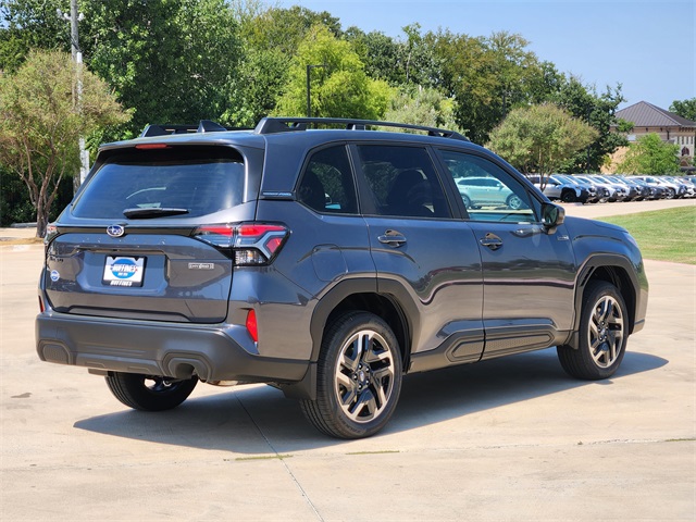 2025 Subaru Forester Premium photo 3