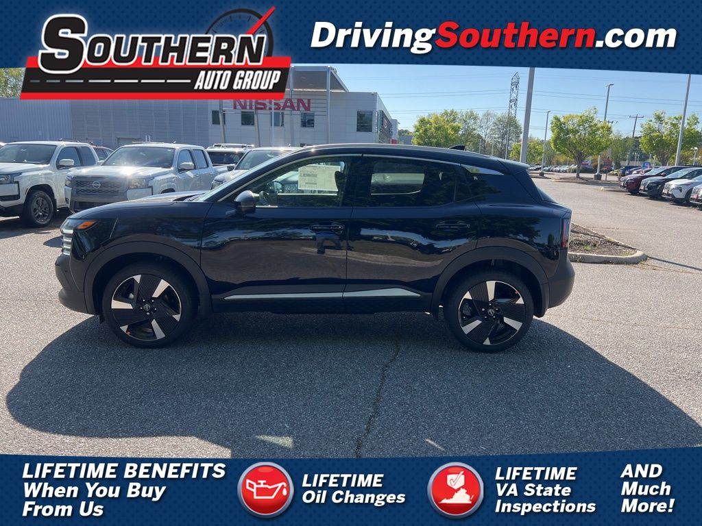 2025 Nissan Kicks SR AWD's photo