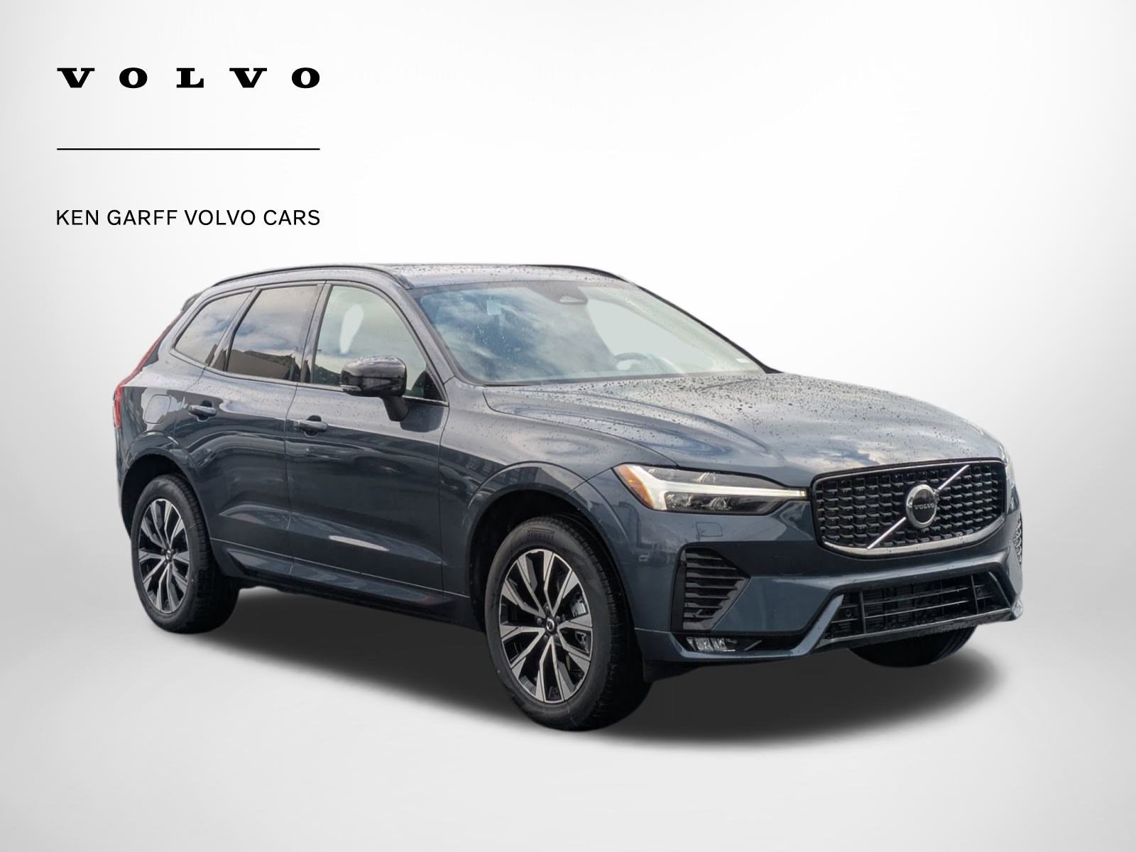 2025 Volvo XC60 Core's photo