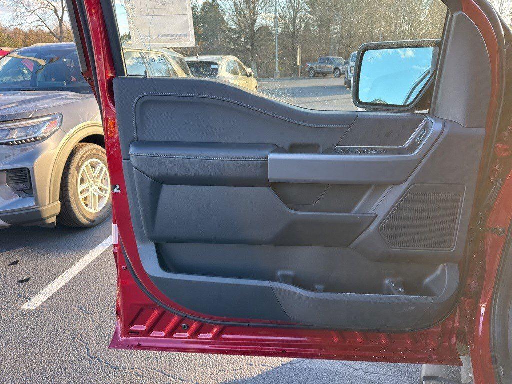 2025 Ford F-150 XLT photo 19