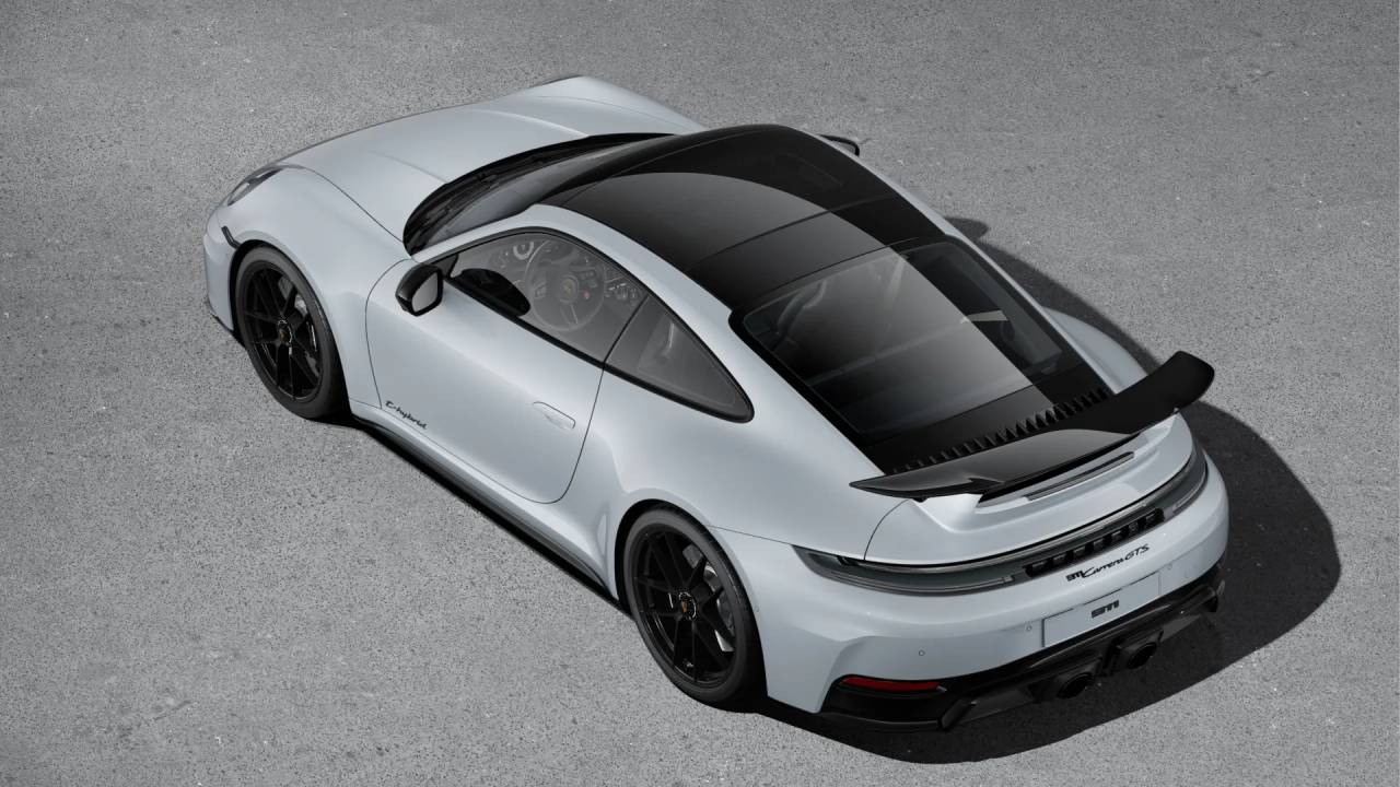 2026 Porsche 911 GTS photo 4