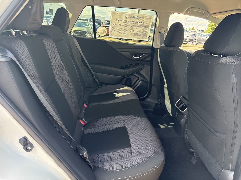 2025 Subaru Outback Premium photo 11