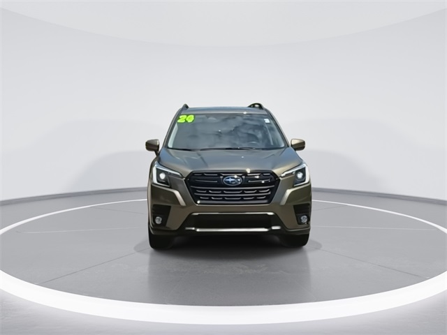 2024 Subaru Forester Limited photo 3