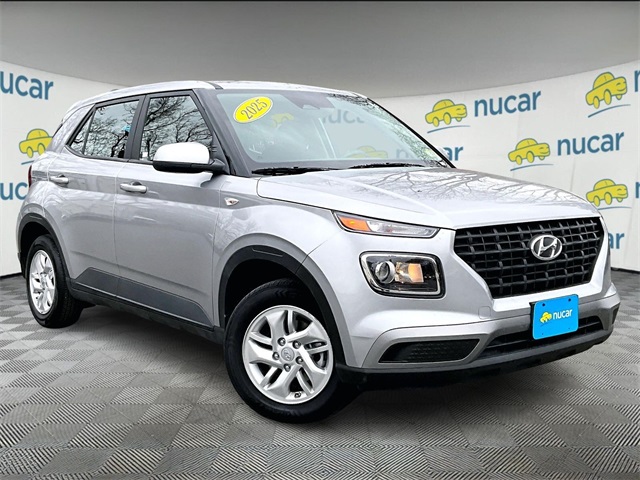 2025 Hyundai Venue SE