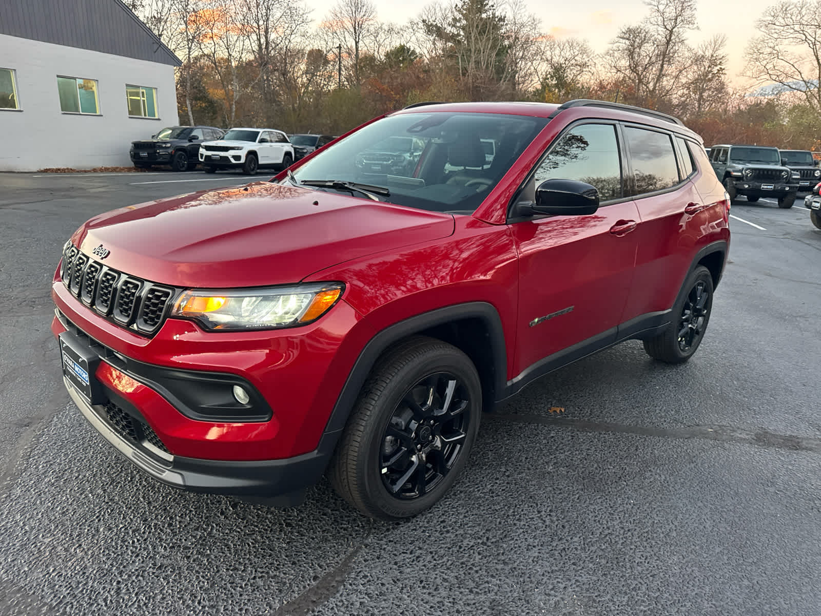 2026 Jeep Compass Latitude Altitude photo 3