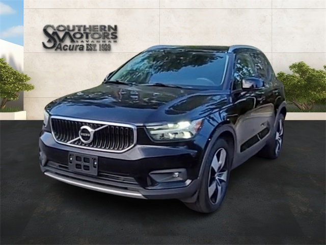 2021 Volvo XC40 Momentum photo 31
