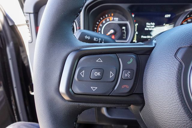 2025 Jeep Gladiator Rubicon photo 16