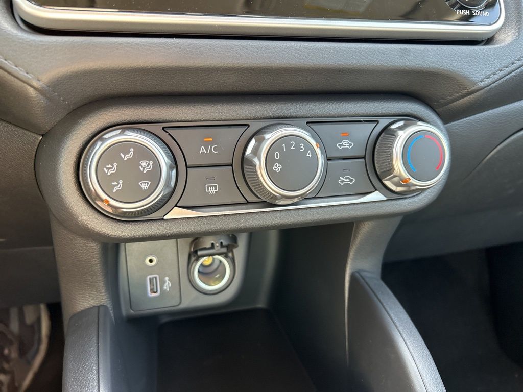 2025 Nissan Versa S photo 26
