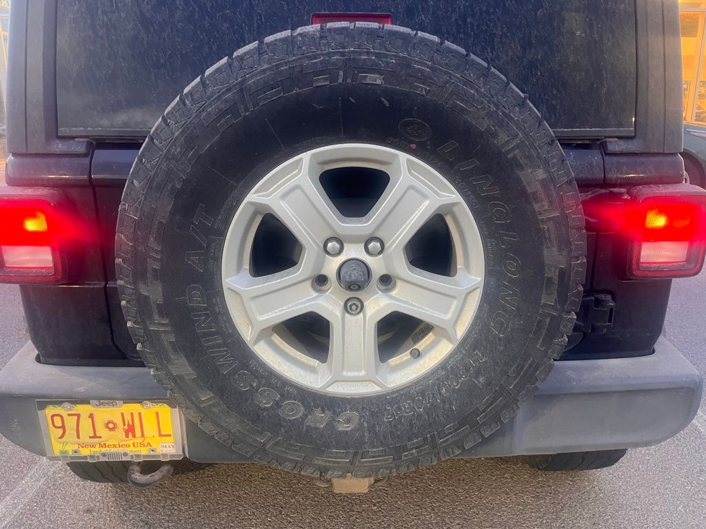 2019 Jeep Wrangler Unlimited Sport S photo 12