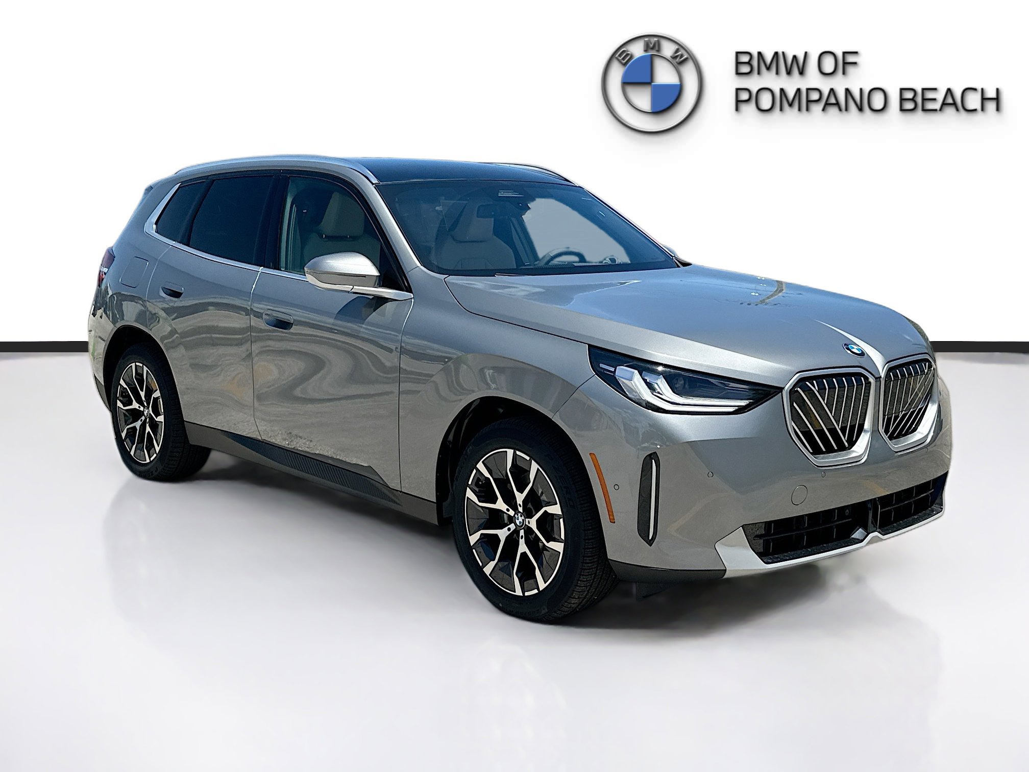 2026 BMW X3 30's photo