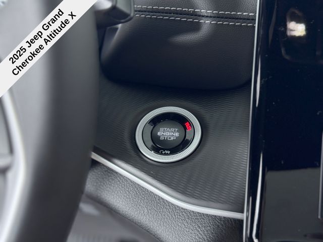 2025 Jeep Grand Cherokee Altitude X photo 29