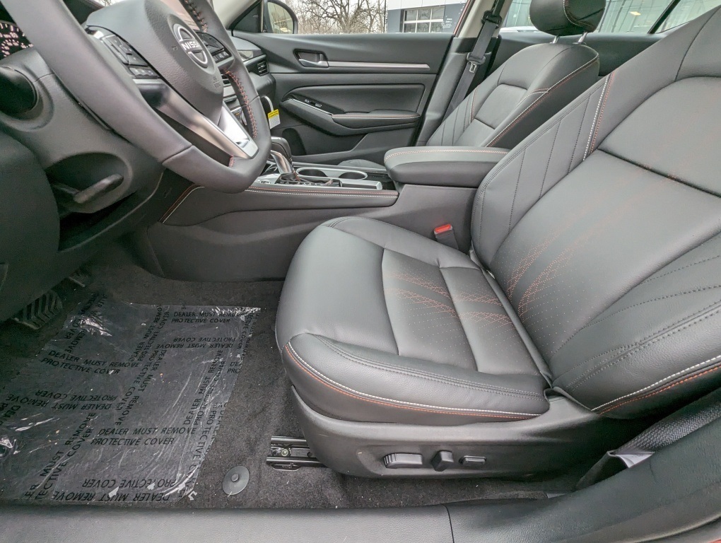 New 2024 Nissan Altima SR Car in Lindenhurst N23185 Zeigler Nissan