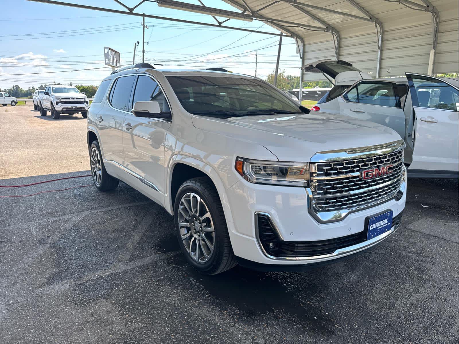 2023 Gmc Acadia Denali photo 2