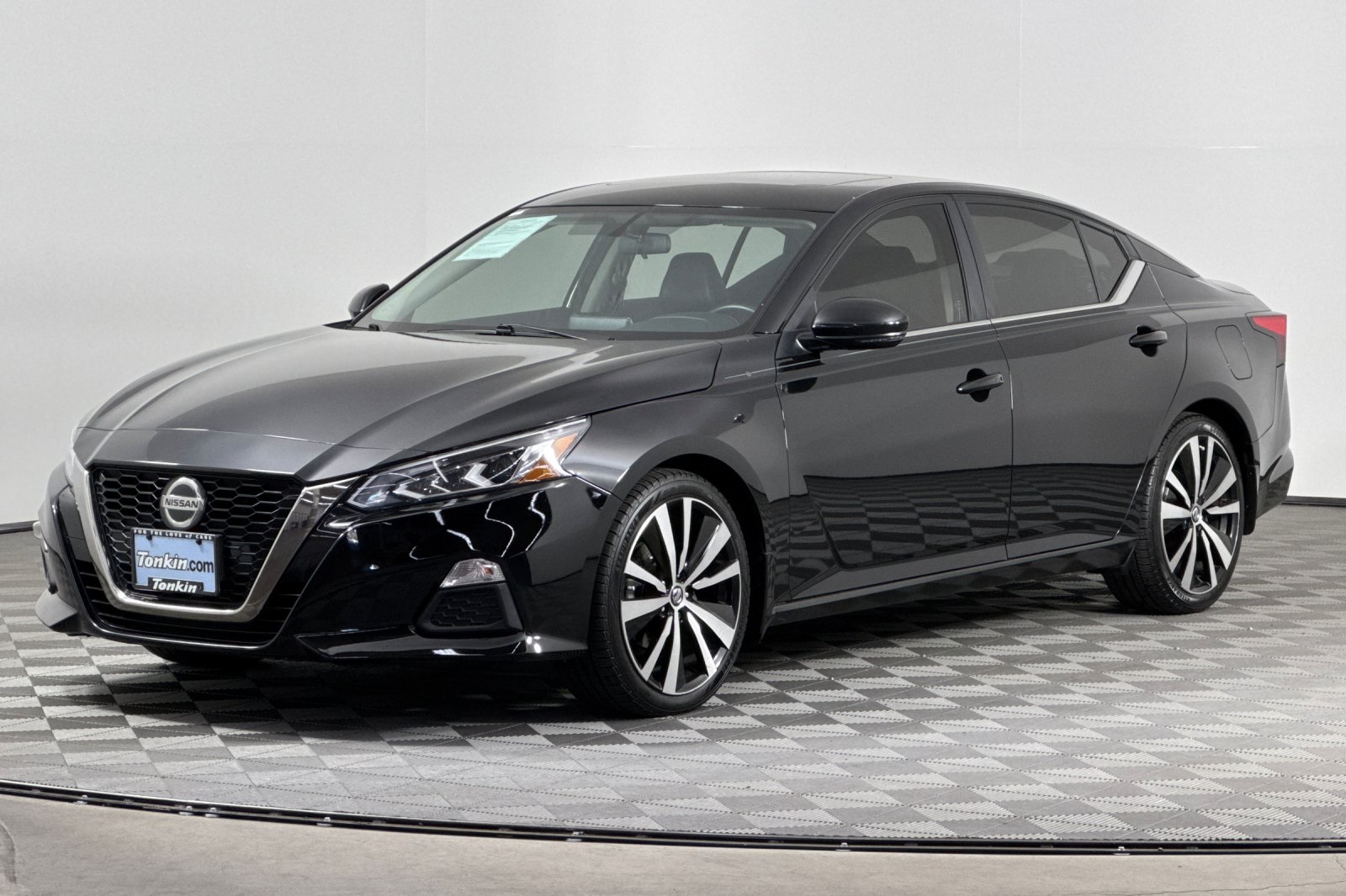 2019 Nissan Altima 2.5 SR photo 7