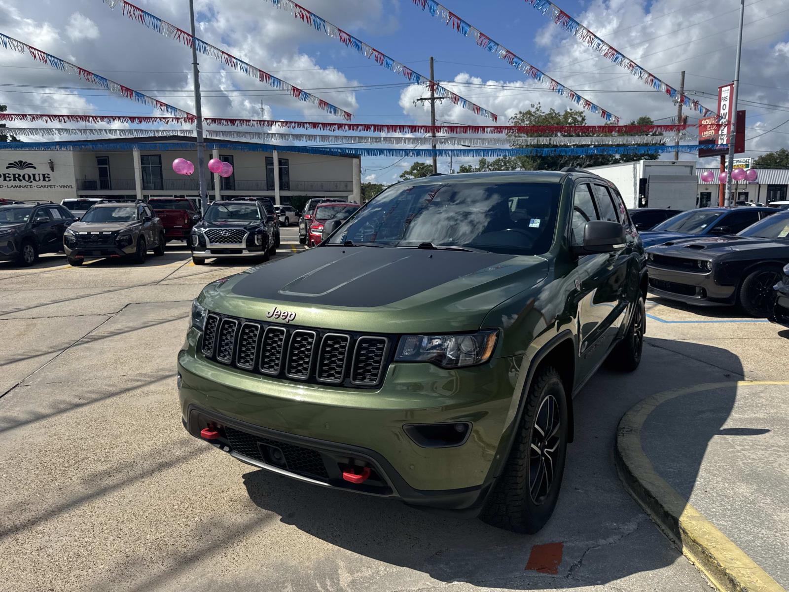 2020 Jeep Grand Cherokee Trailhawk photo 3