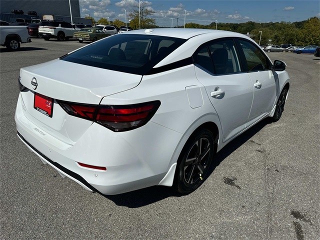 2025 Nissan Sentra SV photo 4