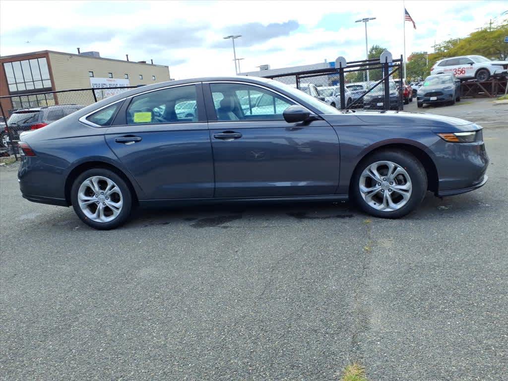 2023 Honda Accord LX photo 4