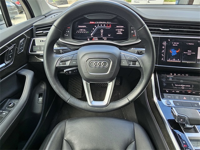 2024 Audi Q7 55 Premium Plus photo 23