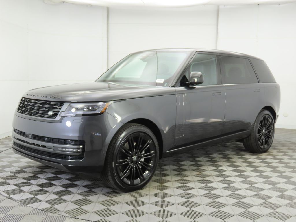 2025 Land Rover Range Rover SE's photo