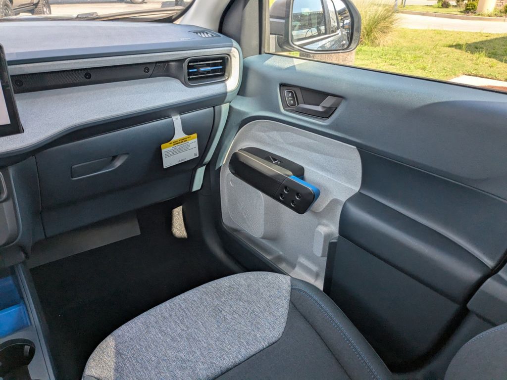 2025 Ford Maverick XLT photo 14