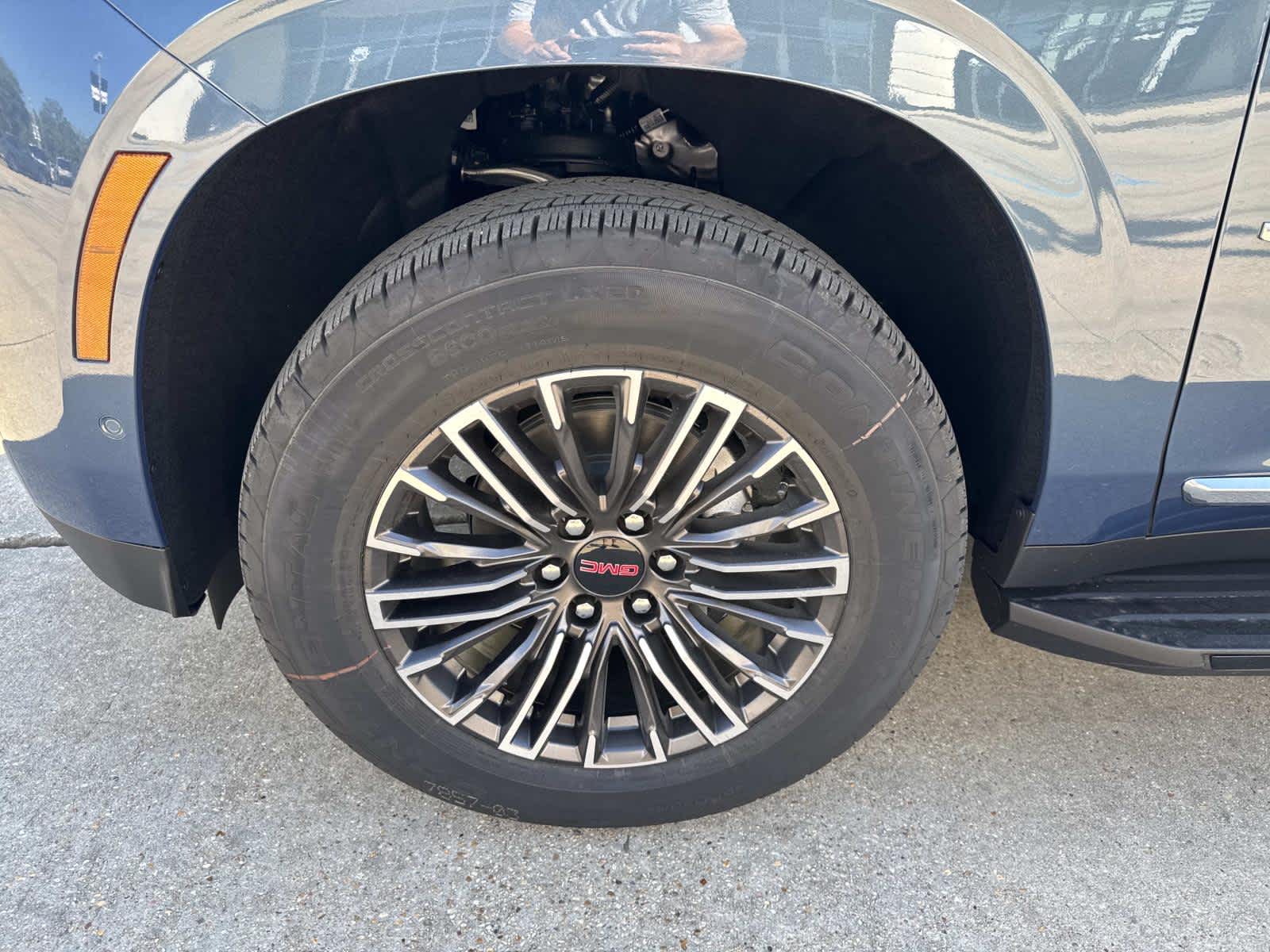 2026 Gmc Yukon photo 2