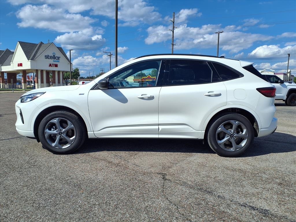2024 Ford Escape ST-Line photo 17