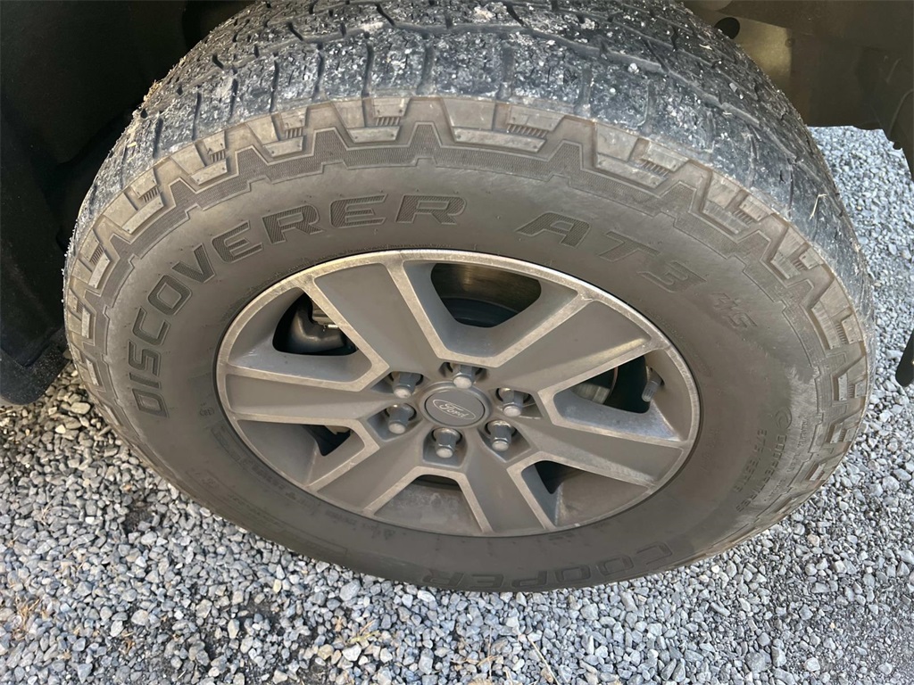 2016 Ford F-150 XLT photo 4