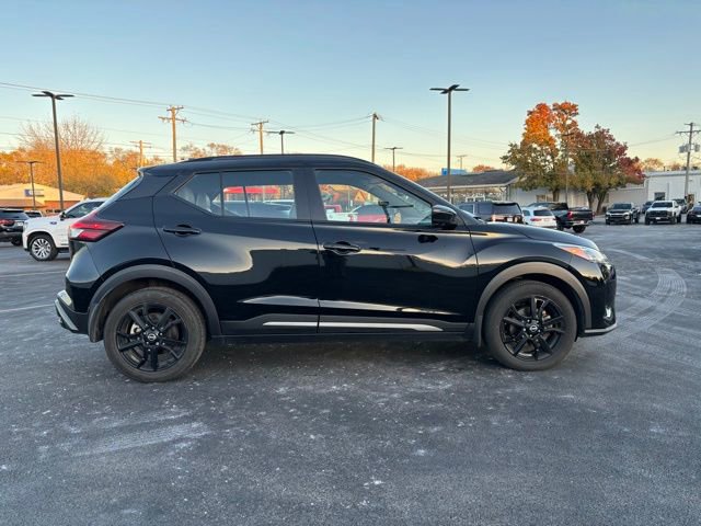 2023 Nissan Kicks SR photo 4