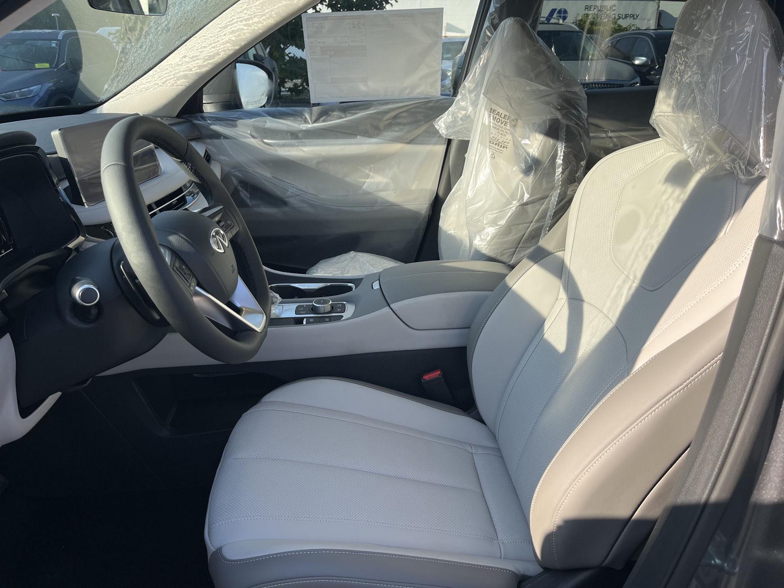 2026 Infiniti QX60 Pure AWD photo 8