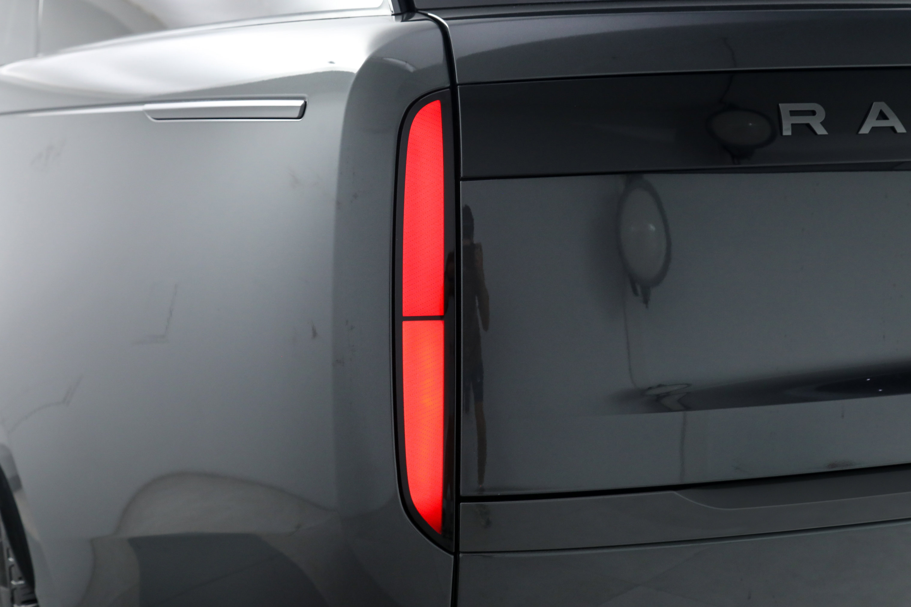 2025 Land Rover Range Rover Autobiography photo 12