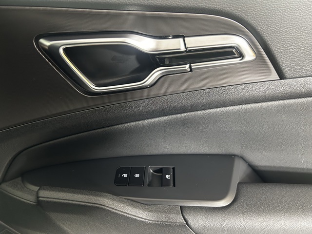 2026 Kia Sportage EX X-Line photo 9