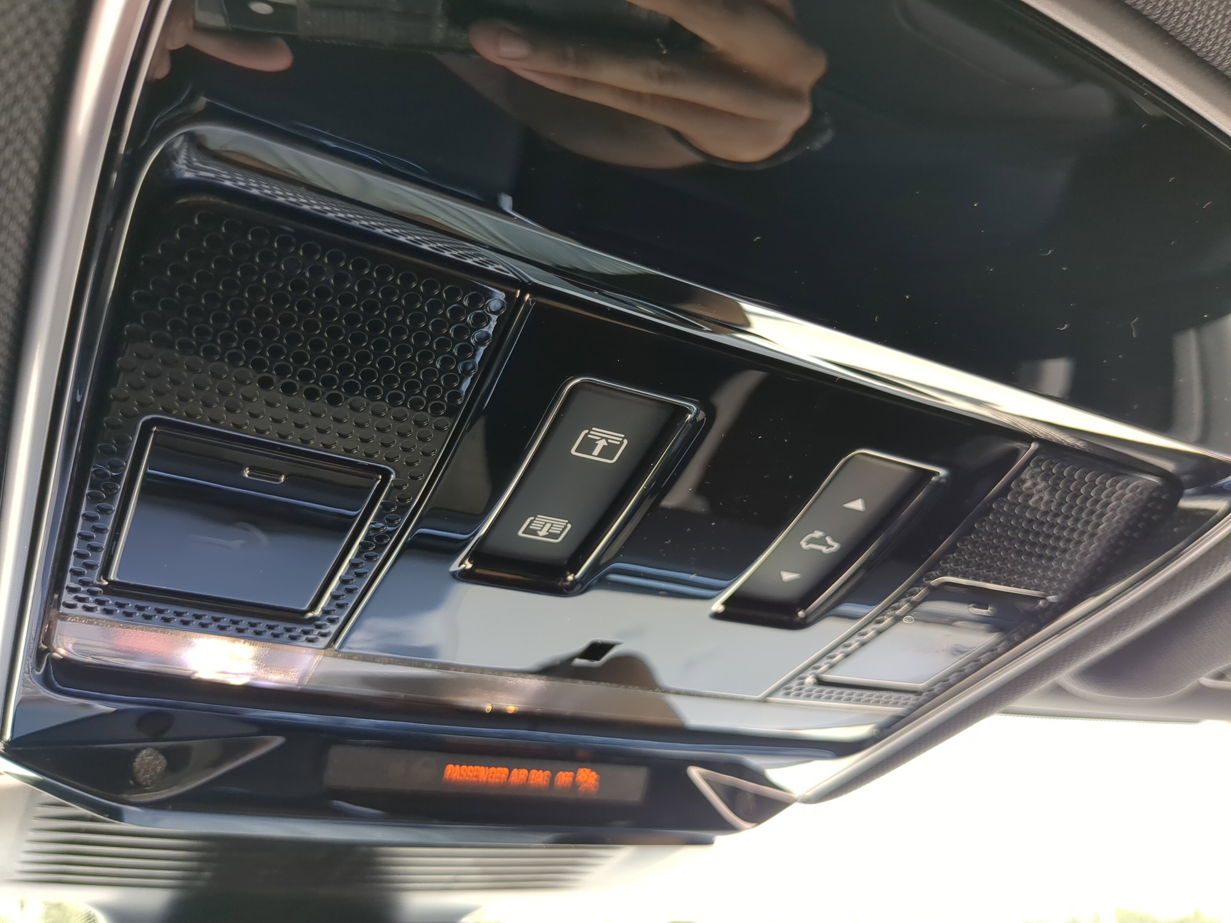 2025 Land Rover Range Rover Sport SE photo 5
