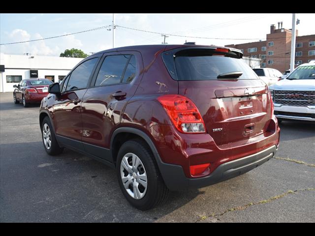 2017 Chevrolet Trax LS photo 10