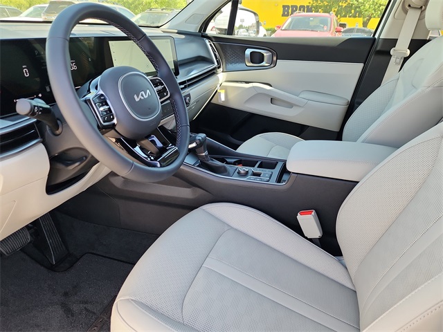2025 Kia Sorento S photo 6